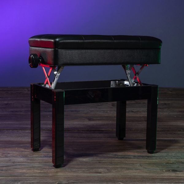 Stageline piano bench adjusted to highest height